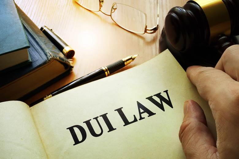 How Can You Find the Best DWI Lawyer for You? A Guide